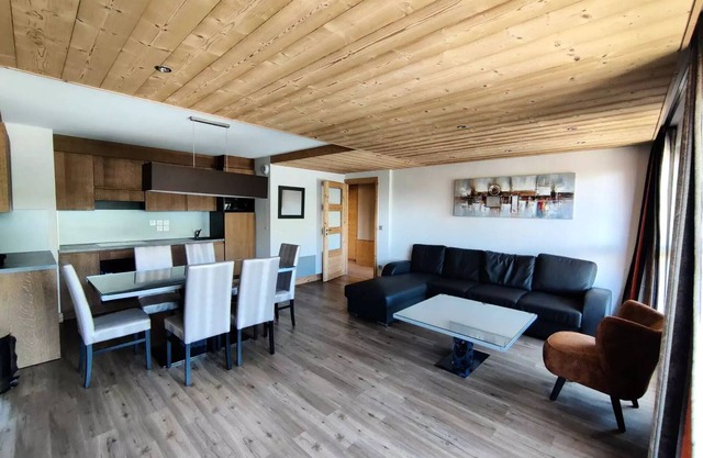 Residence La Source des Arcs* - Chalet des Neiges - 4 Room Apartment Loggia 6 People