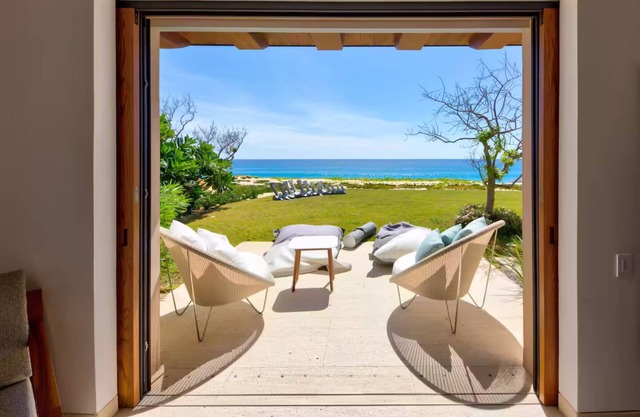 Residencia 6 West enclave next to the new Ritz