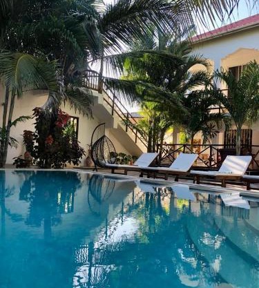 Reyna Resort By Cezere The Palm