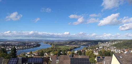 Rheinblick am Rheinsteig zur Festung Ehrenbreitstein mit Balkon und Sauna