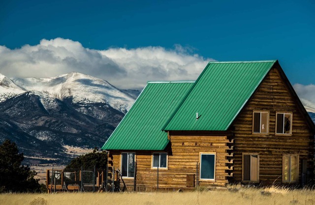 Ridge-Top Cabin Dog Friendly Hot tub Optional ($50/stay)