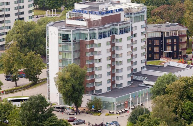 Riga Islande Hotel with FREE Parking