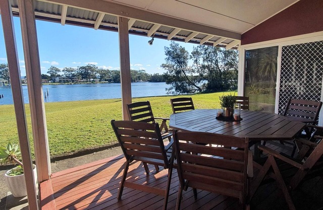 Riverfront cottage in Booderee National Park Jervis Bay (at Christians Minde)