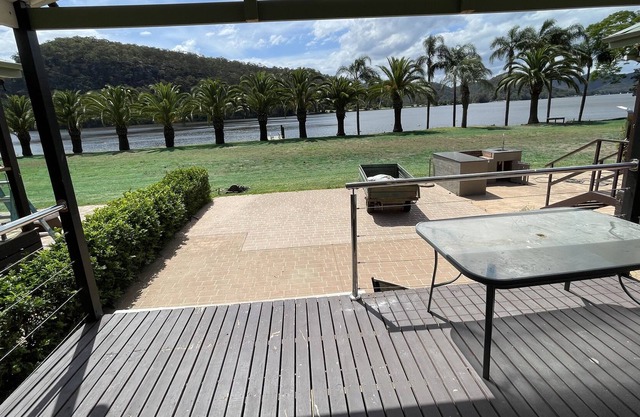 Riverfront Cabin at Wisemans Ferry On the Hawkesbury River