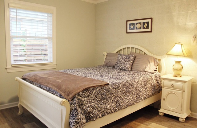 Riverfront House in lovely Bridgeton NC