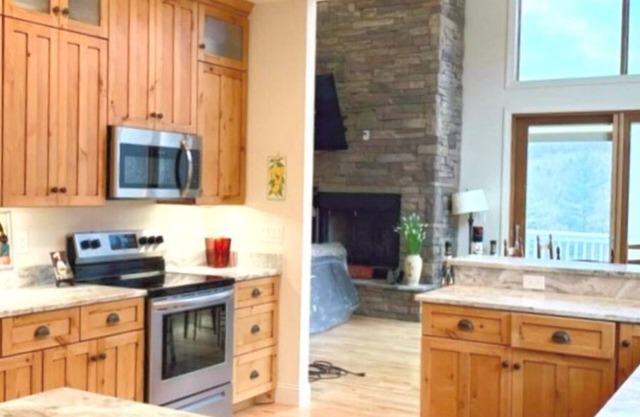 RiverRock at Mount Mitchell mountain views home