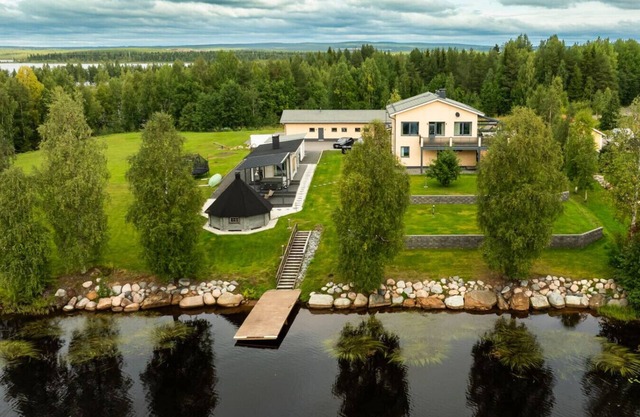 Riverside Luxury Retreat By BookLapland
