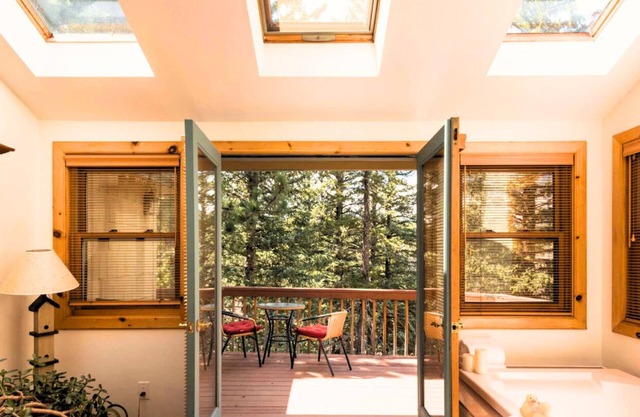 RiverSong Inn - 26 Acres in Estes Park, Colorado with 10 King Bedrooms