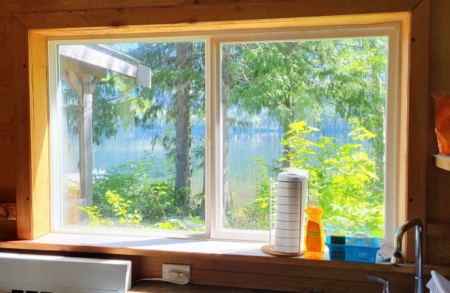 Roberts Lake ResortnSandybeach, fishing,hiking, pet friendly