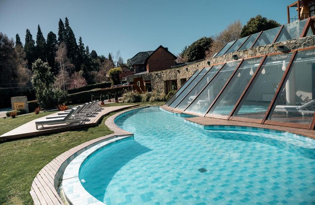Rochester Bariloche Suites & Spa