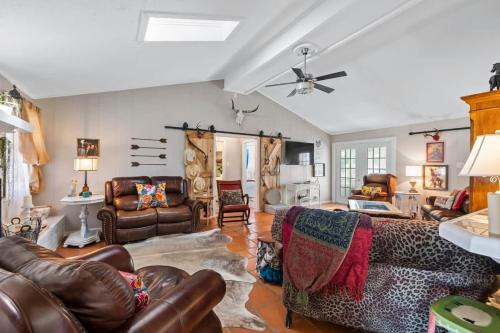 Rocky Creek Retreat - 3 Bedroom Firepit