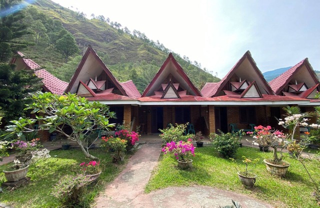 Roman Sinasi Hotel