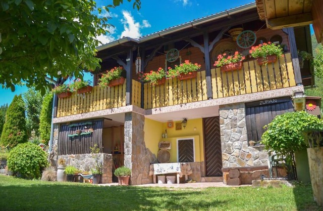 Romantic Cottage In Real Nature