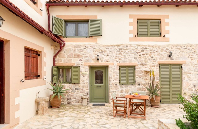 Romantic house - Priotissa II