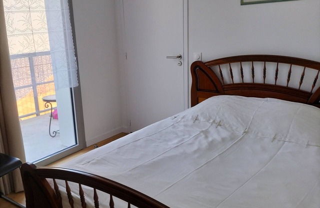 Room 12 m plus private shower room 4 m plus balcony 5 m'a 800 metres ocean