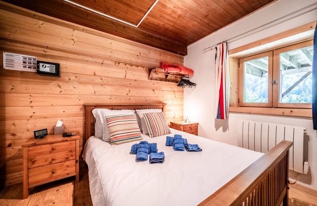 Room 'Elisthur Chambre N°2' with Mountain View, Shared Terrace and Wi-Fi