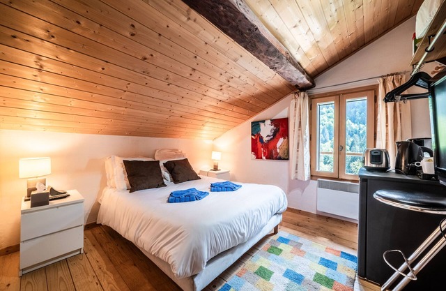 Room 'Elisthur Chambre N°4' with Mountain View, Shared Terrace and Wi-Fi