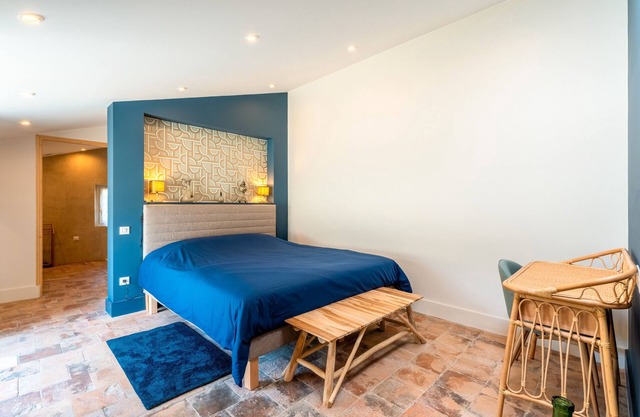 Room 'Malo' with Shared Terrace, Shared Garden and Air Conditioning