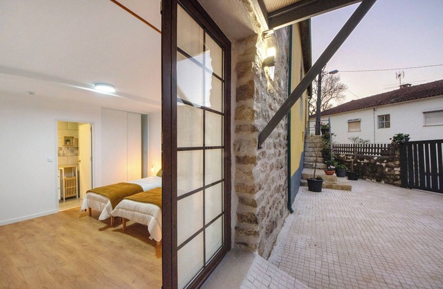 Room 'Quarto 3 Rc - Quinta Df' with Mountain View, Wi-Fi and Air Conditioning
