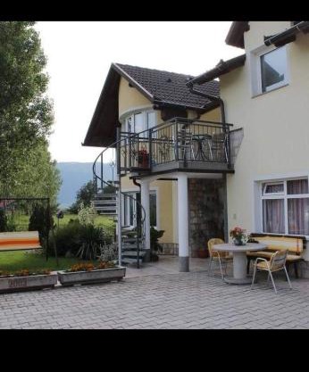 Rooms & Apartment Jozić