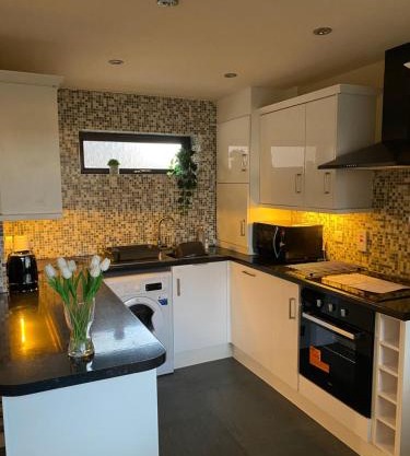 Rooms at Carol's Place near Porthcawl, Margam, Bridgend, 3mins to M4, 3 Room Types Available
