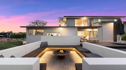 Rosalie Estate - The Vintage Holiday Houses