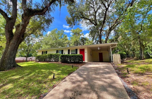 Rosemary Terrace Retreat: 3bd, Pool, Pet-Friendly