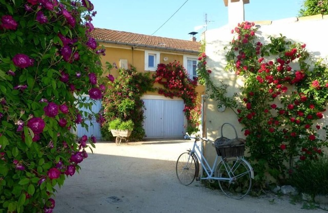 Roussillon Gargas: Mansion - Roussillon