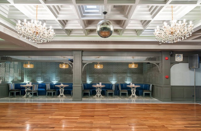 Royal Rattanakosin Hotel