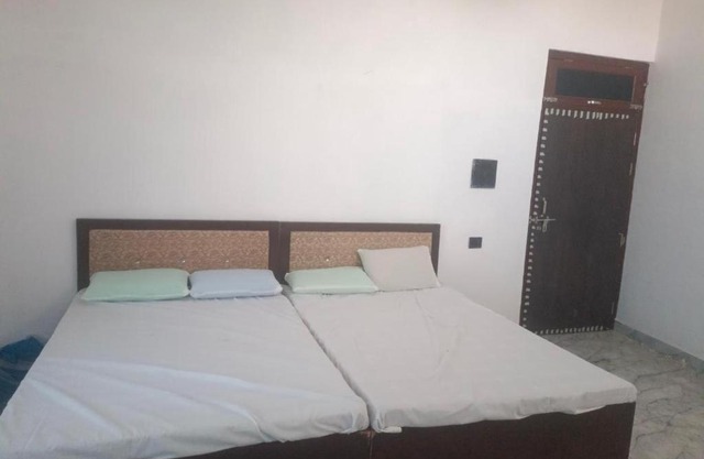 Rudra hotel