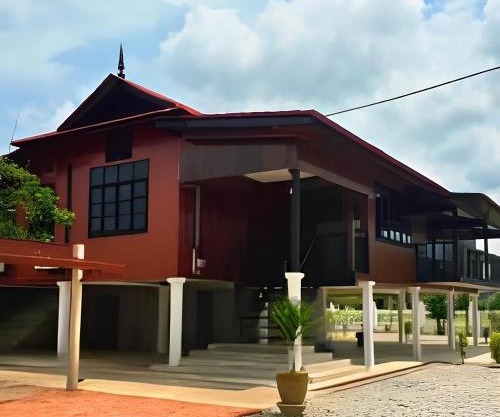 Rumoh Pok Mail - Suite Stay & Event Space