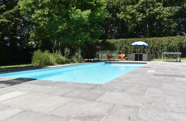 Rural Mezzanine Studio with Shared Swimming Pool, Tennis, Table Tennis & zip wire