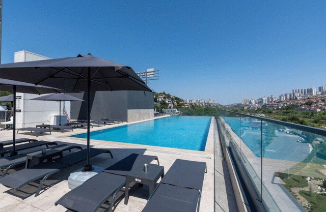 Rusel Park Residence