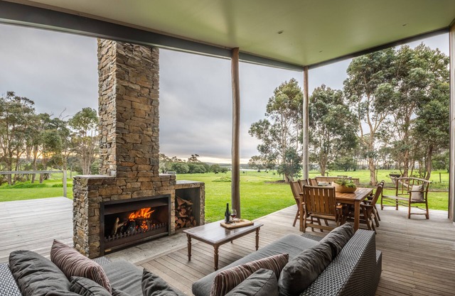Rushy Creek Farm - scenic, peaceful rural retreat