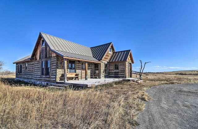Rustic & Rural Cabin in Dupuyer on Open 14 Acres!