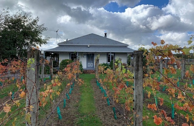 Rustic Villa close to nearby Vineyards