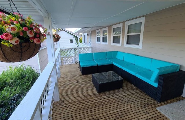 Rustic with Modern Touches 2 Bedroom 1 Bath Duplex