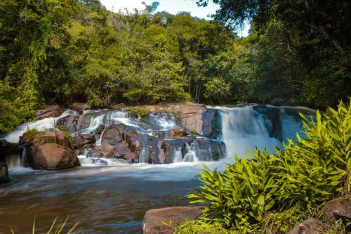Sítio Portal - Chalés com cachoeira 20 min Monte Verde