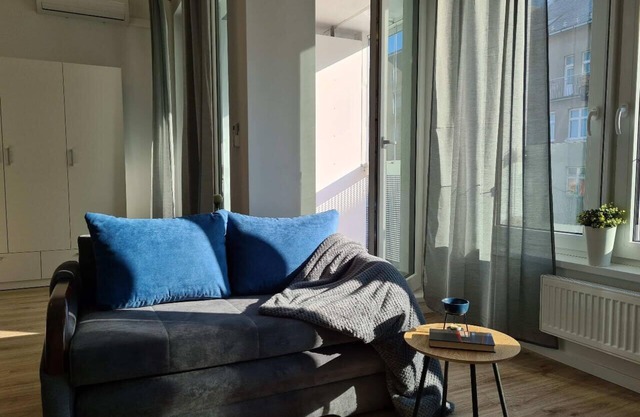 S Cozy apartment in charming Bratislava with WiFi