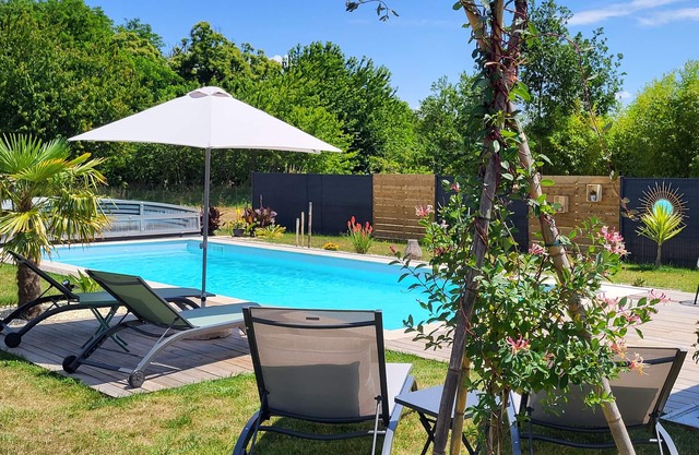 STUDIO WITH SWIMMING POOL, FREE PARKING