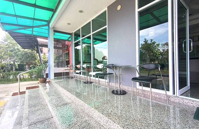 Sabai Palace