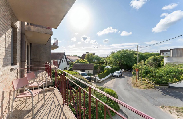 Sables and Dunes C1 - Nice 2-bedroom apartment just steps from the beach.