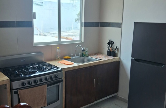 Safe Apt-1 Close to Everything