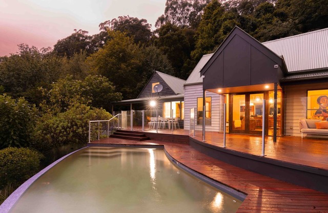 Sahali, Kangaroo Valley