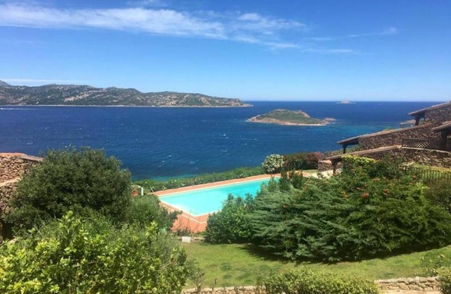 SAN TEODORO PUNTA EST GIARDINO VISTA MARE