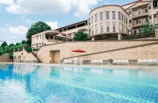 San Yu Health Center