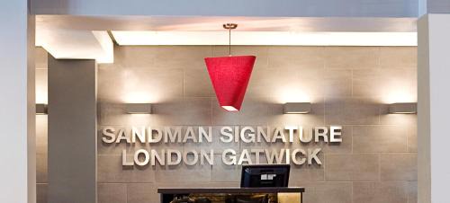 Sandman Signature London Gatwick Hotel