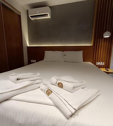 Sandy Suite 3