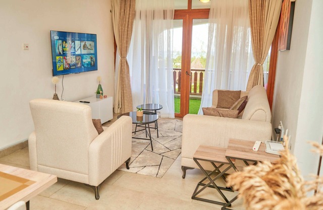 Sandy Toes, 2br Apt at the beachfront, Diani