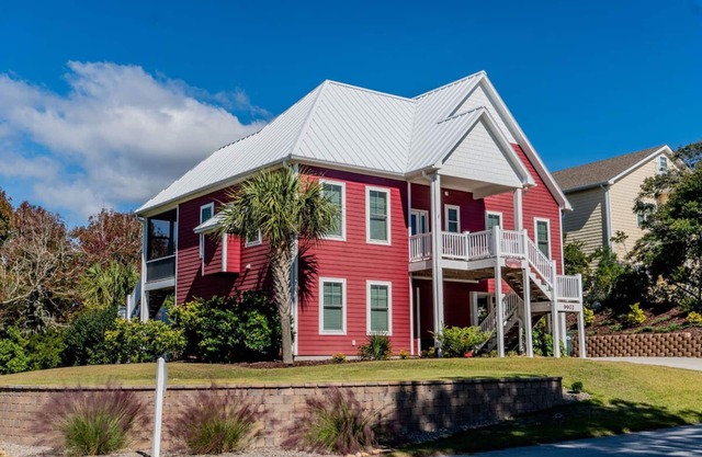 Sangria Sunset, Oceanside House in Emerald Isle, NC!